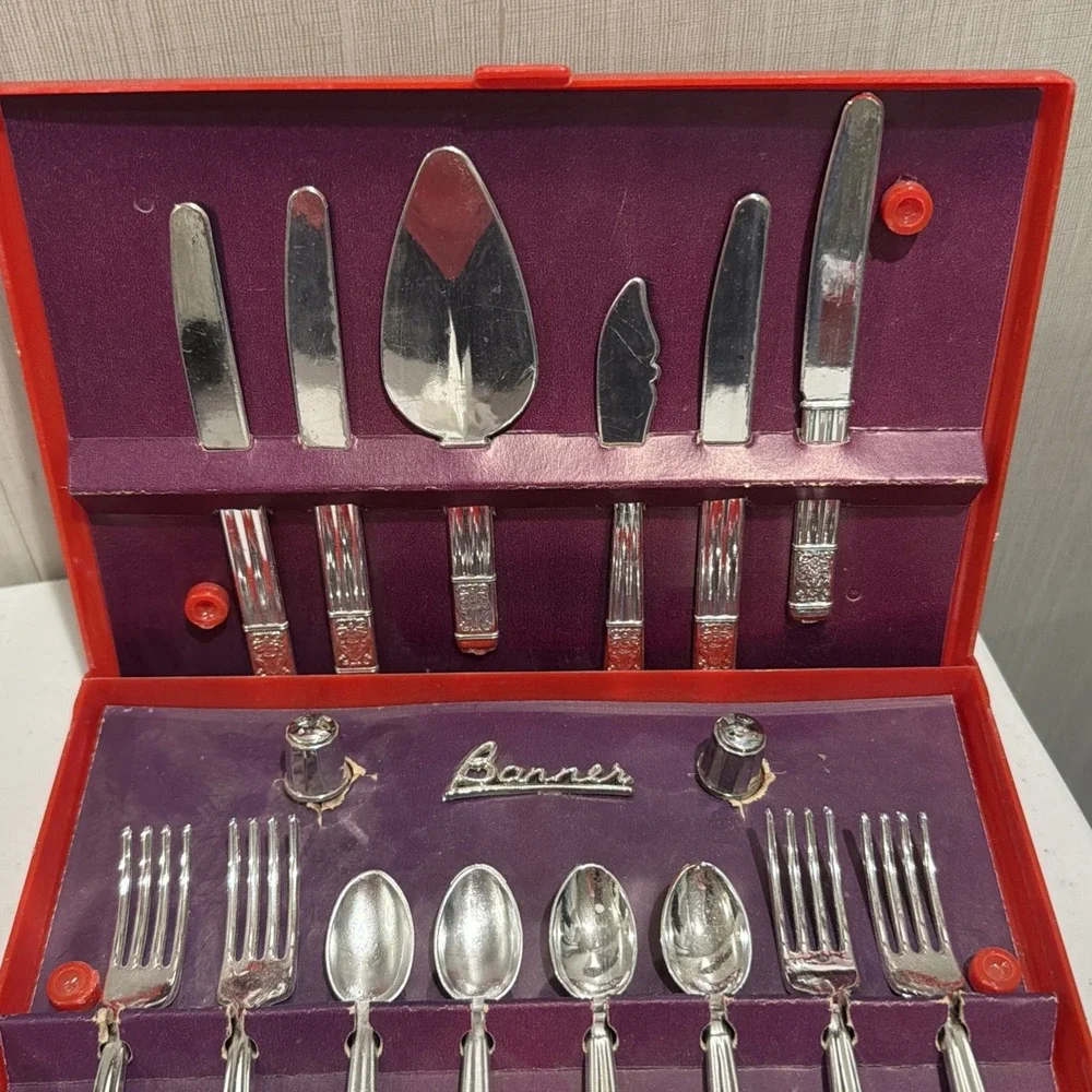 Rare! Banner Toy Silverware 16pc Set in Red Plastic Chest- Complete Set